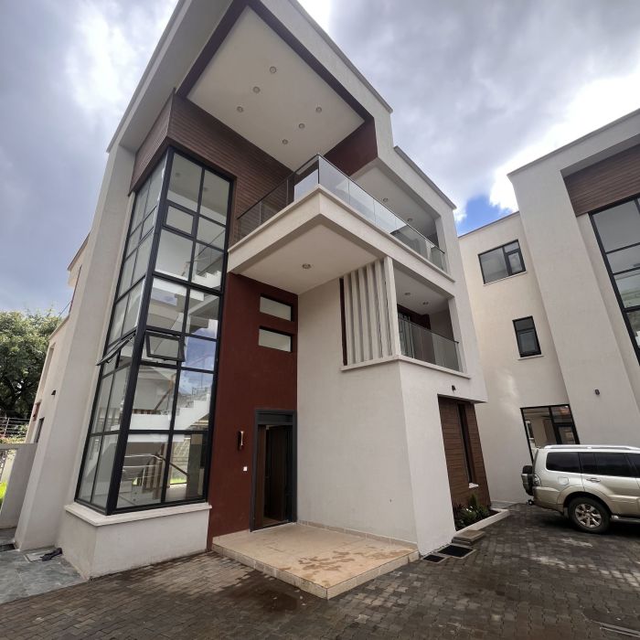 Isaac Gathanju Villa